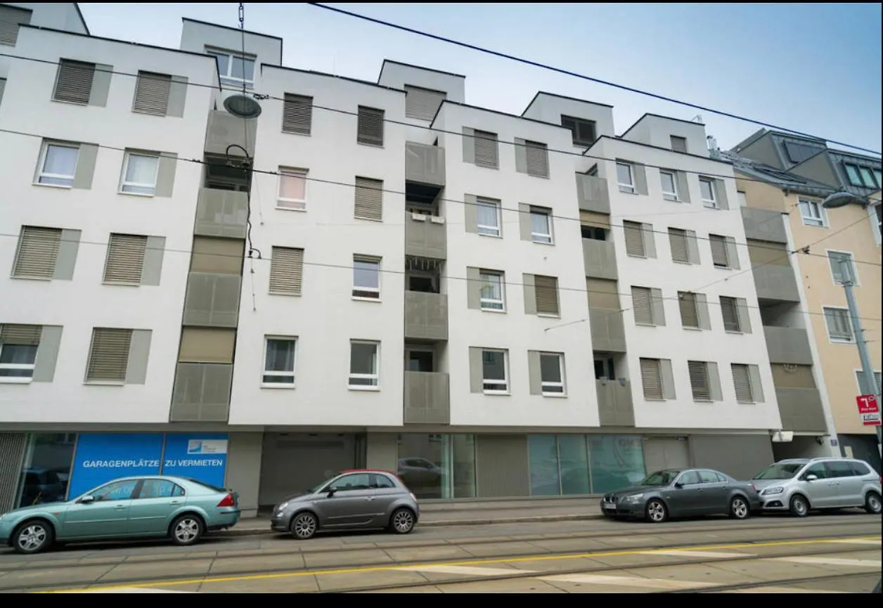 Cozy Two-Room Apartment Near Vic Wiedeń 0*,  Austria
