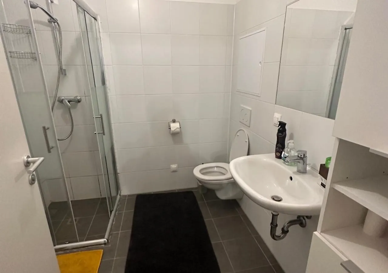 Cozy Two-Room Apartment Near Vic Wiedeń 0*,