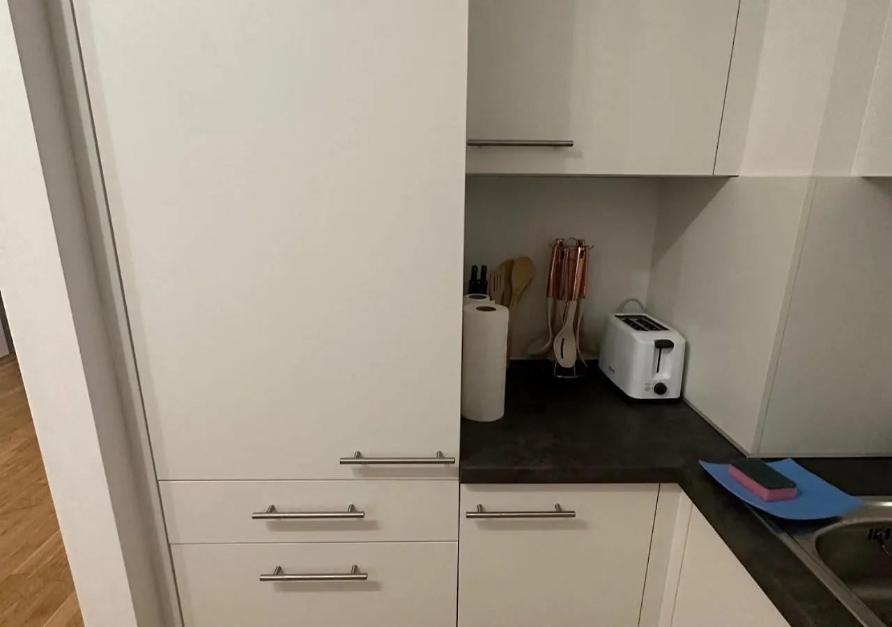 Cozy Two-Room Apartment Near Vic Wiedeń Austria